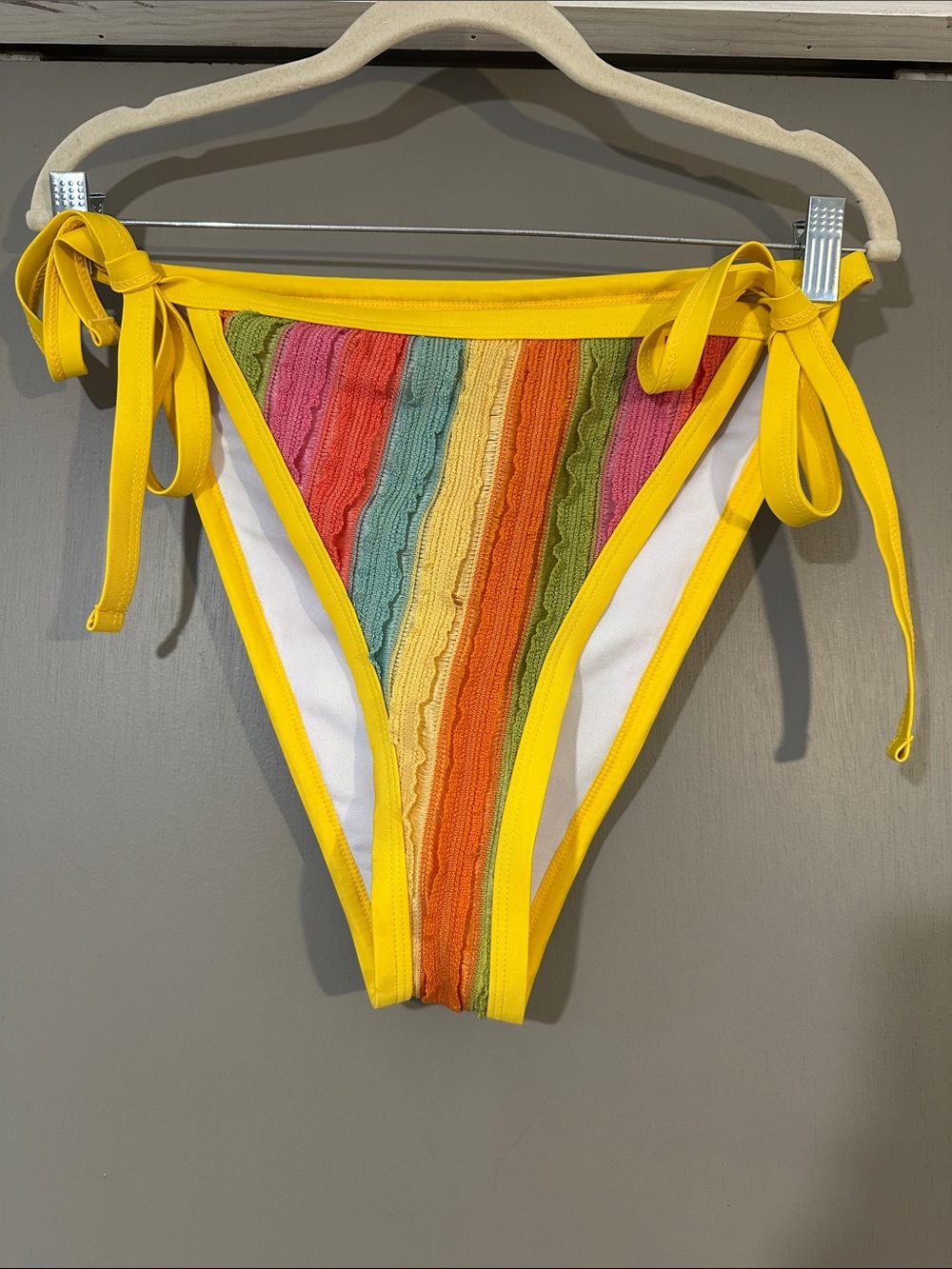 Rainbow Textured Two Piece Bikini Set Size 2XL Yellow Tie Side Swimwear Summer - Picture 4 of 9